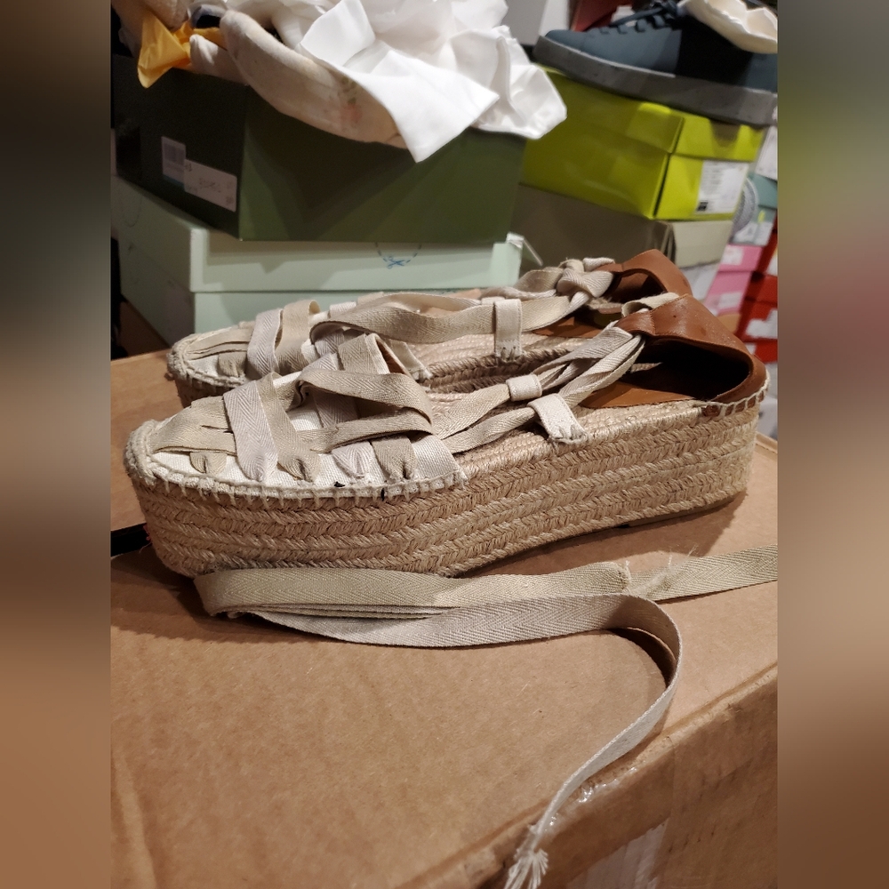 New no box $495 Ulla Johnson shoes